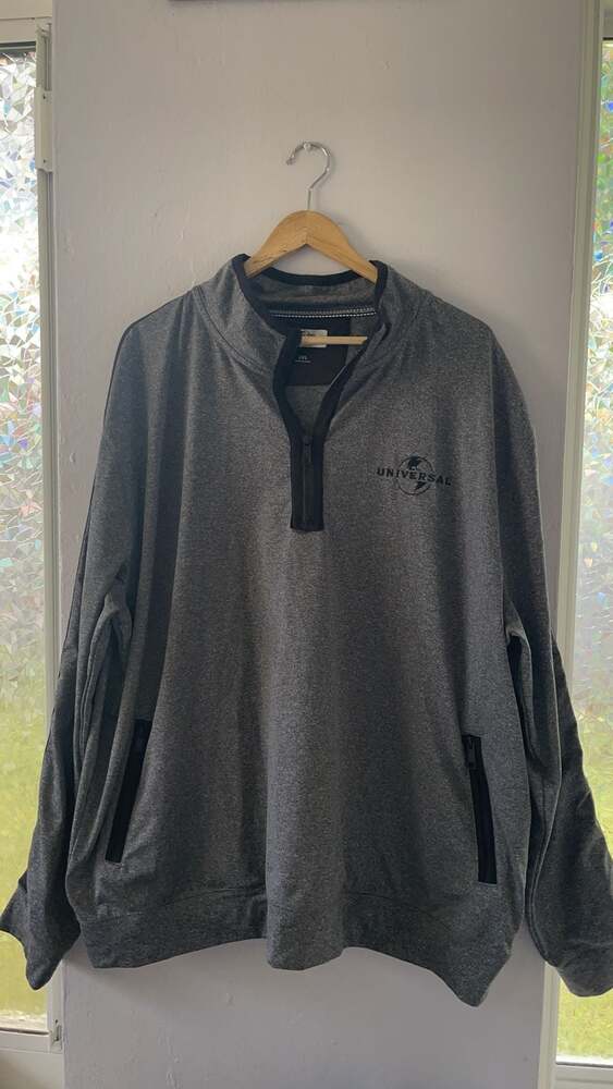 Universal Studios Grey 1/4 Zip Pullover Men's Xxl - image 1